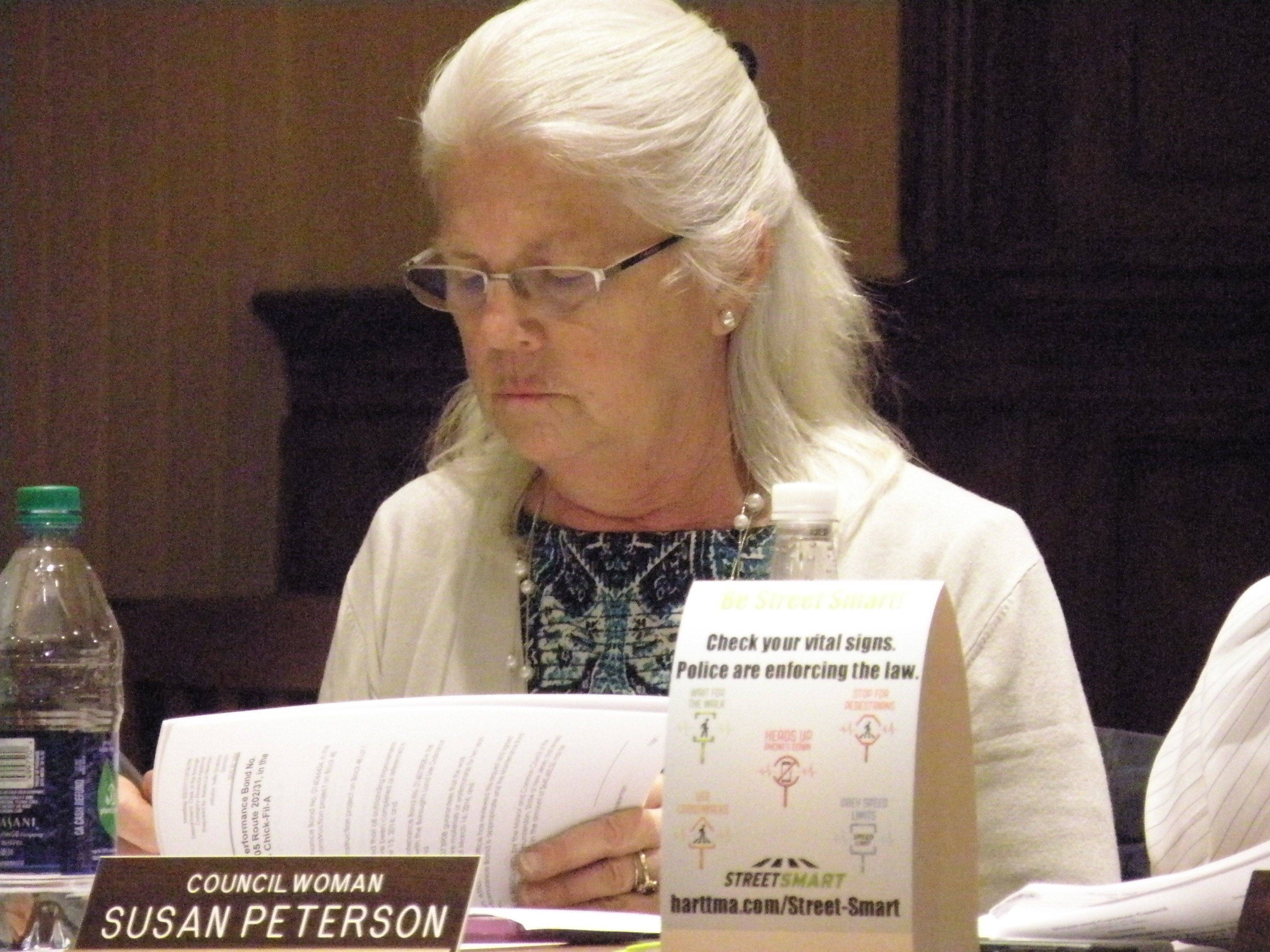 d25f45ab6faaea4169b8_susan_peterson_2.jpg