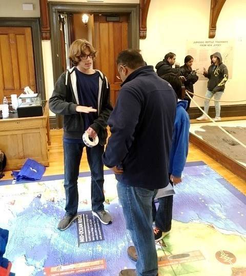 d6a92799d8a39eceaf0b_87890ec31825f9c0961d_4-H_Geology_open_House_1__May_2018.jpg