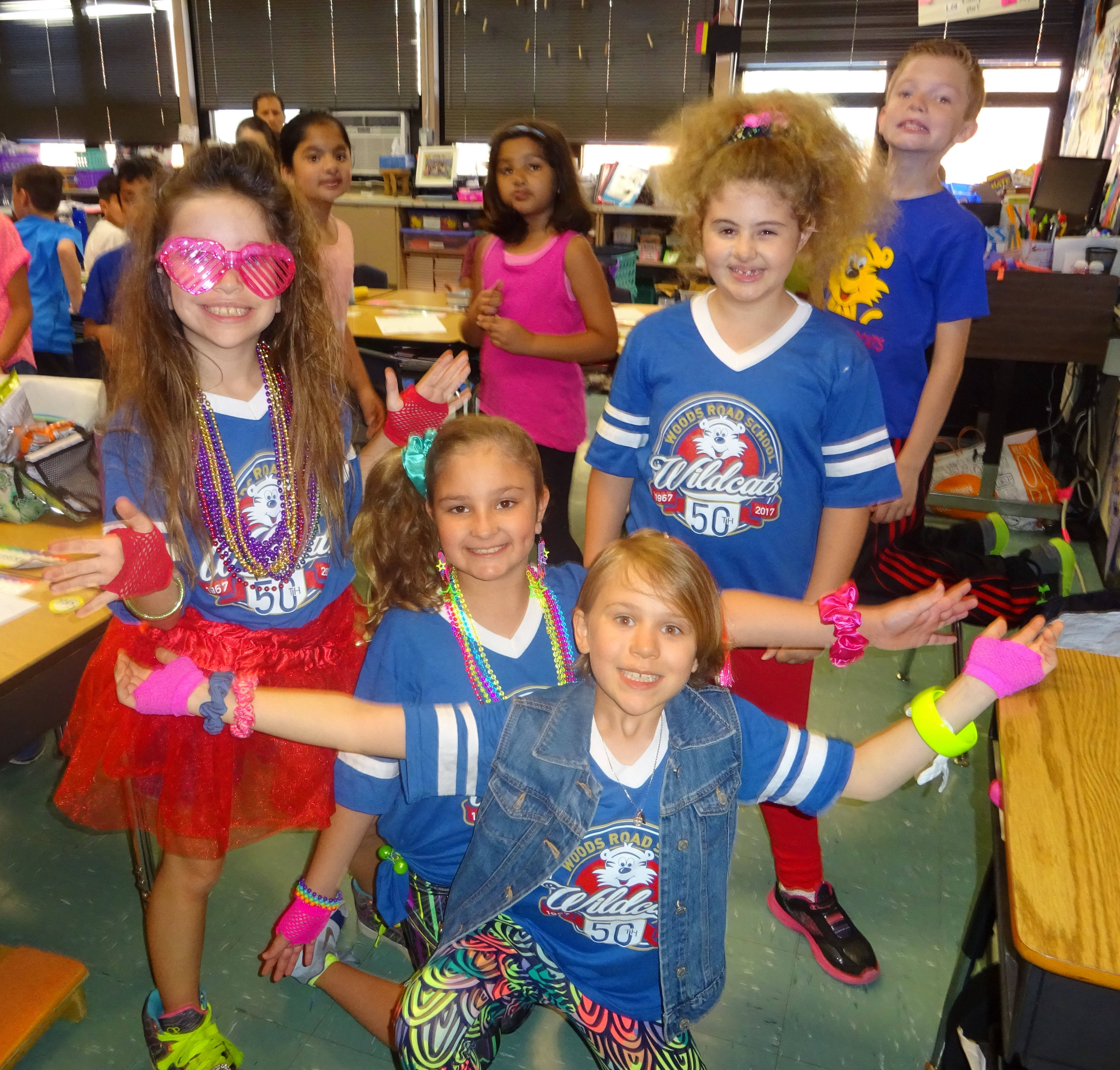 d777fb515c63651e1ed0_hillspixwoodsroadschool50th2.jpg