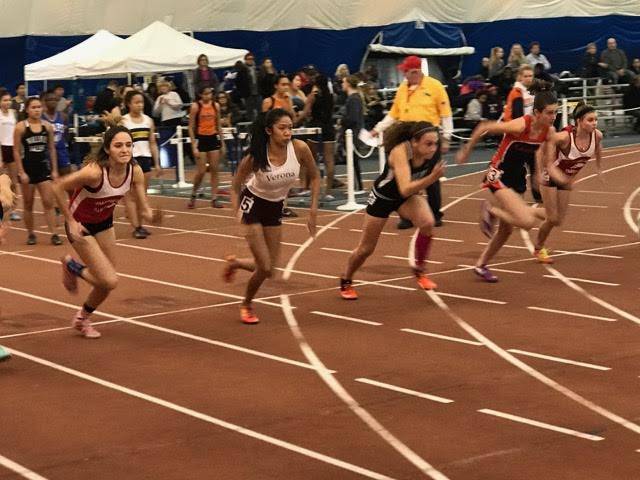 d8cfd0a3ed274e0ccd57_tracksectionals.jpg