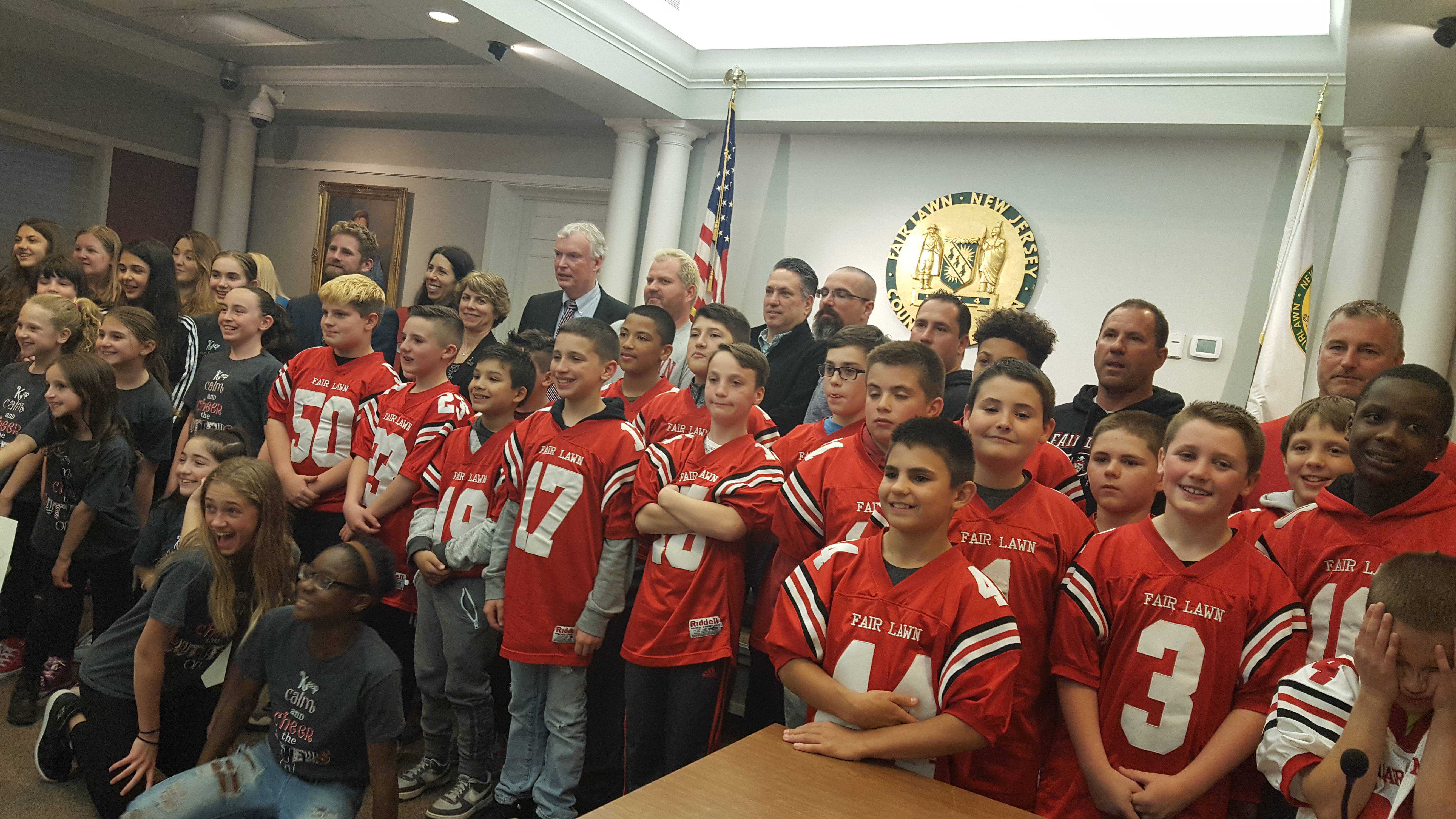 d9c64dee66a3aa174378_fl_junior_football_champs.jpg
