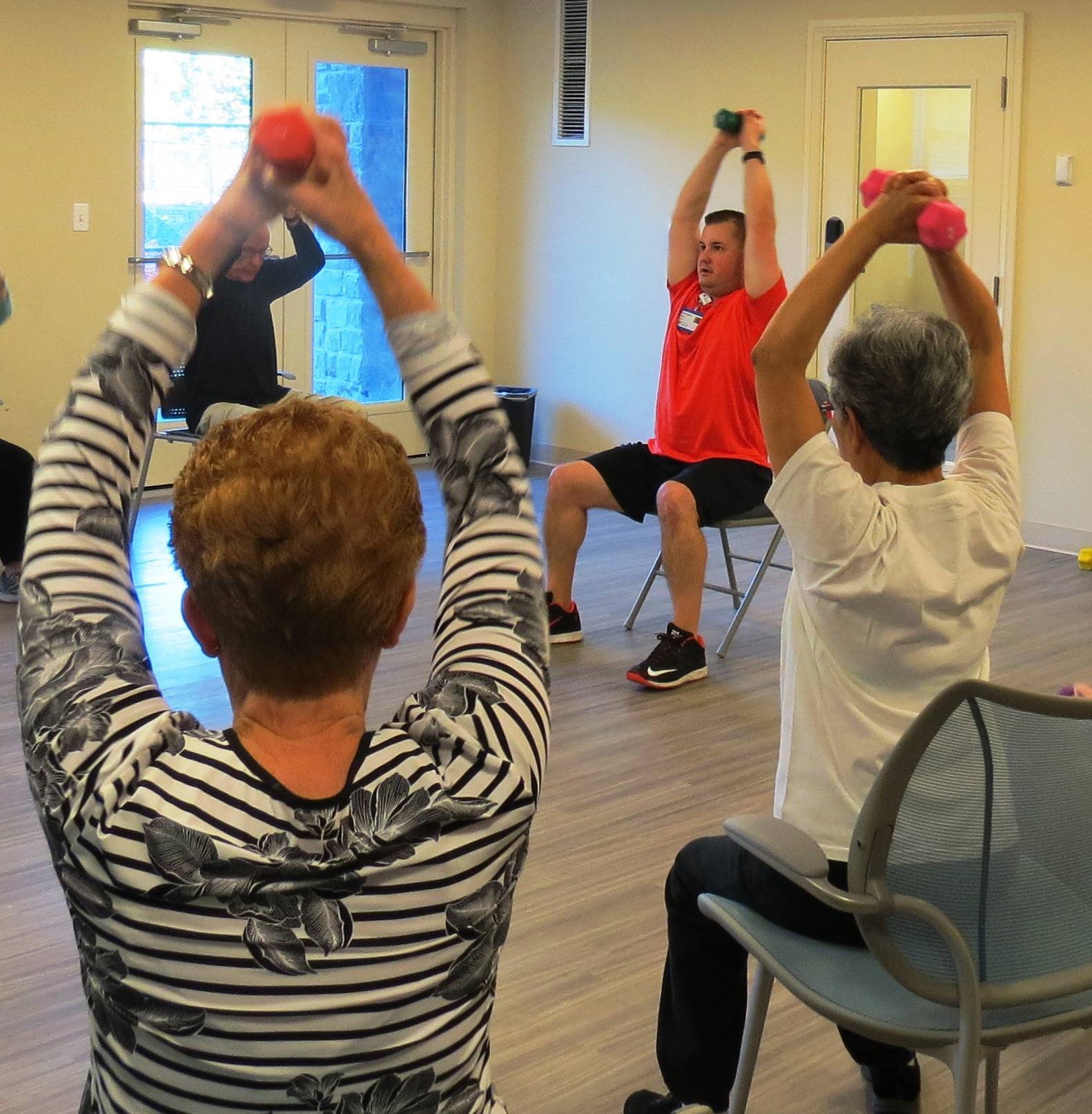 d9d109e9283e961fb5f0_Lantern_Hill_Fitness_Class.jpg