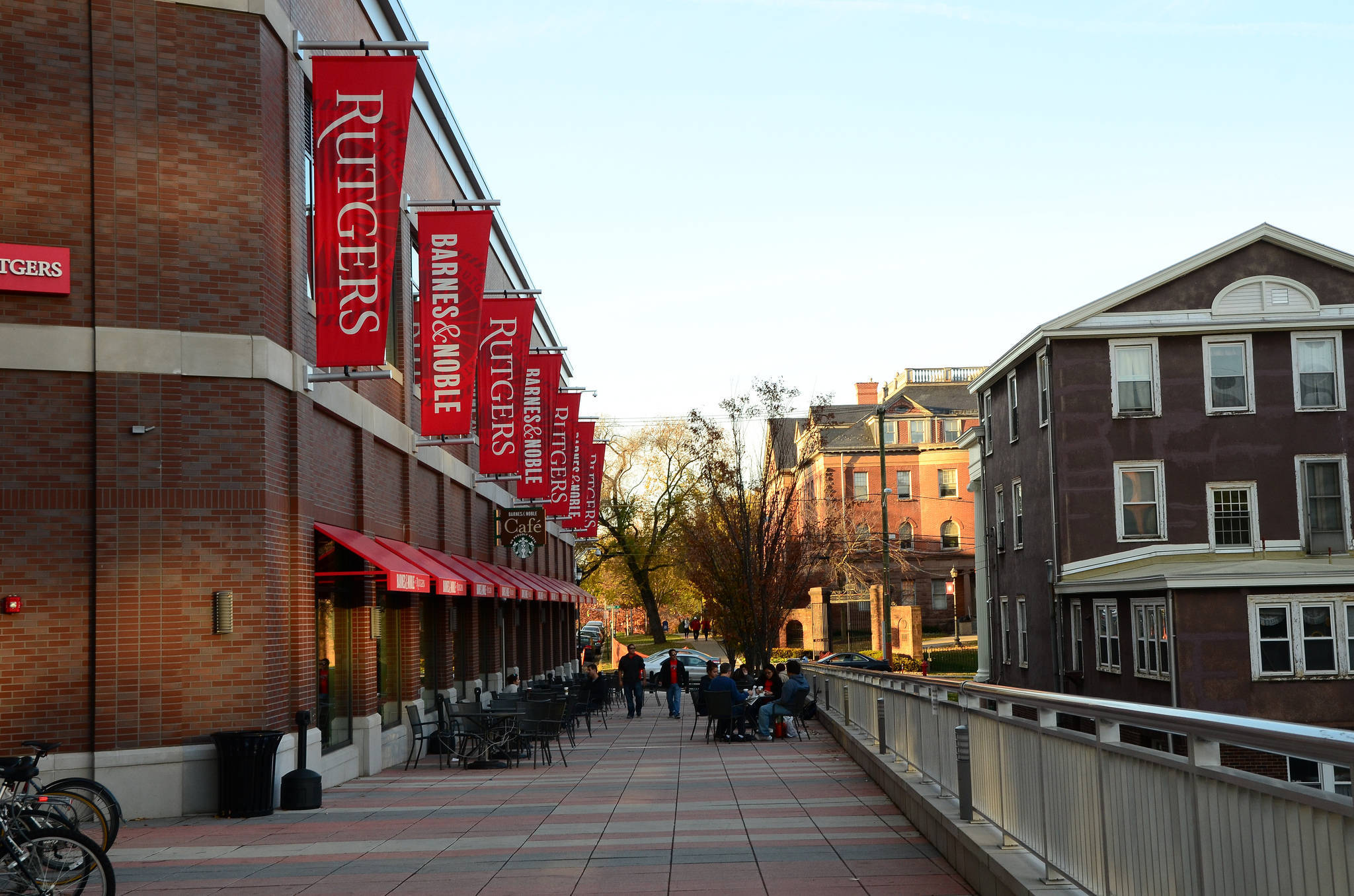 dc179b78754d879829bb_10892597245_921ff8f10b_k.jpg