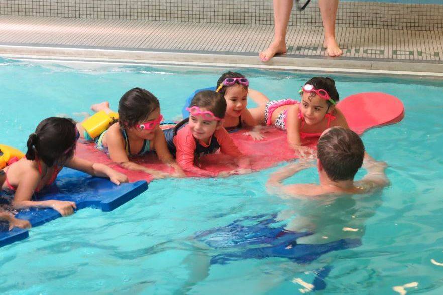 dcb99da6e818454cdcd3_swimwinterbreak2016.jpg