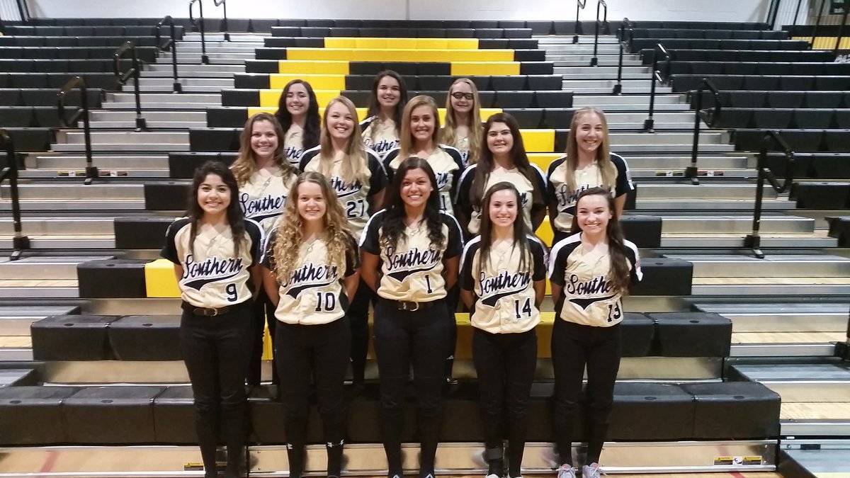 ded14d8dda771fbe3441_2017_varsity.jpg