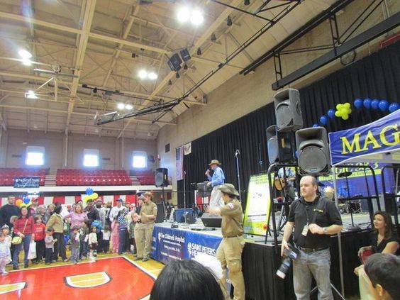 dfb07f2fa37736c98745_kidfest1.jpg