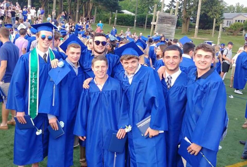 e00e2b44ea960f116d3b_Grad_-_Brody.jpg