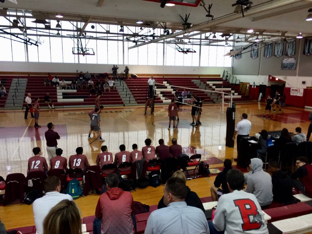 e0ddb9f65f5d9b73a635_z_Volleyball_May_19_b.jpg