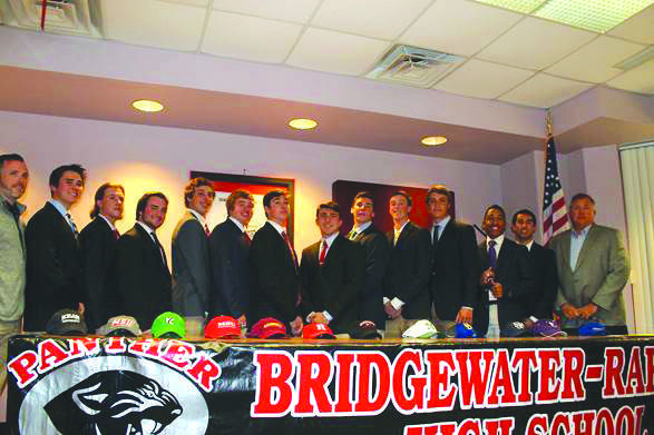 e2049863042d44815f86_Boys_Lacrosse_signing.jpg