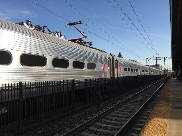 e23dc7e32357b87c4652_south_orange_train_2.jpg