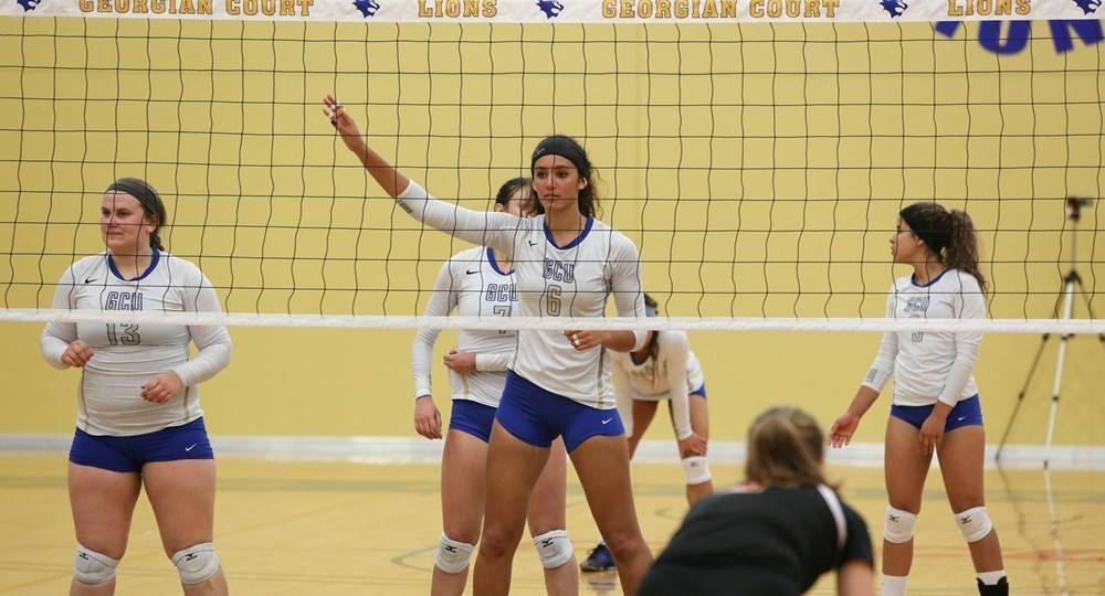 e4dd3b8e3dc80c955d9c_1e33c23b94e289202752_Kelsie_Blue_GCU_Volleyball.jpg