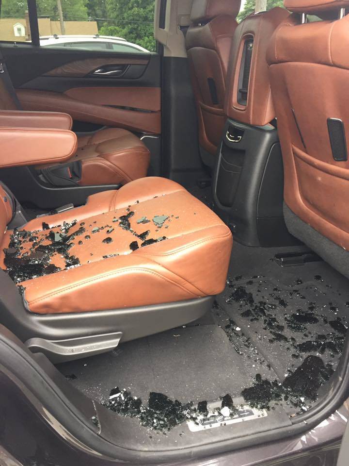 e5b746603351244701c3_car_window-facebook.jpg