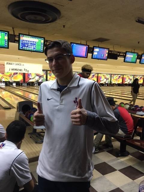 ea8060a47f0f10cc8f75_Bowl1.jpg