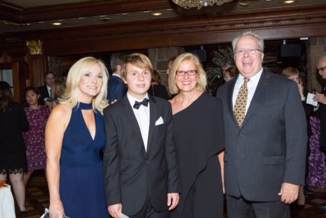 ee1c1eb52b232e8af781_BestBuddiesNJ_Gala-90.jpg