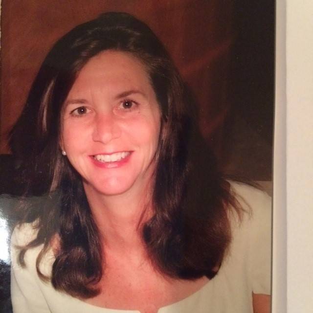 ee21cd687d4bca7fb401_Dana_Stahl_Headshot.jpg