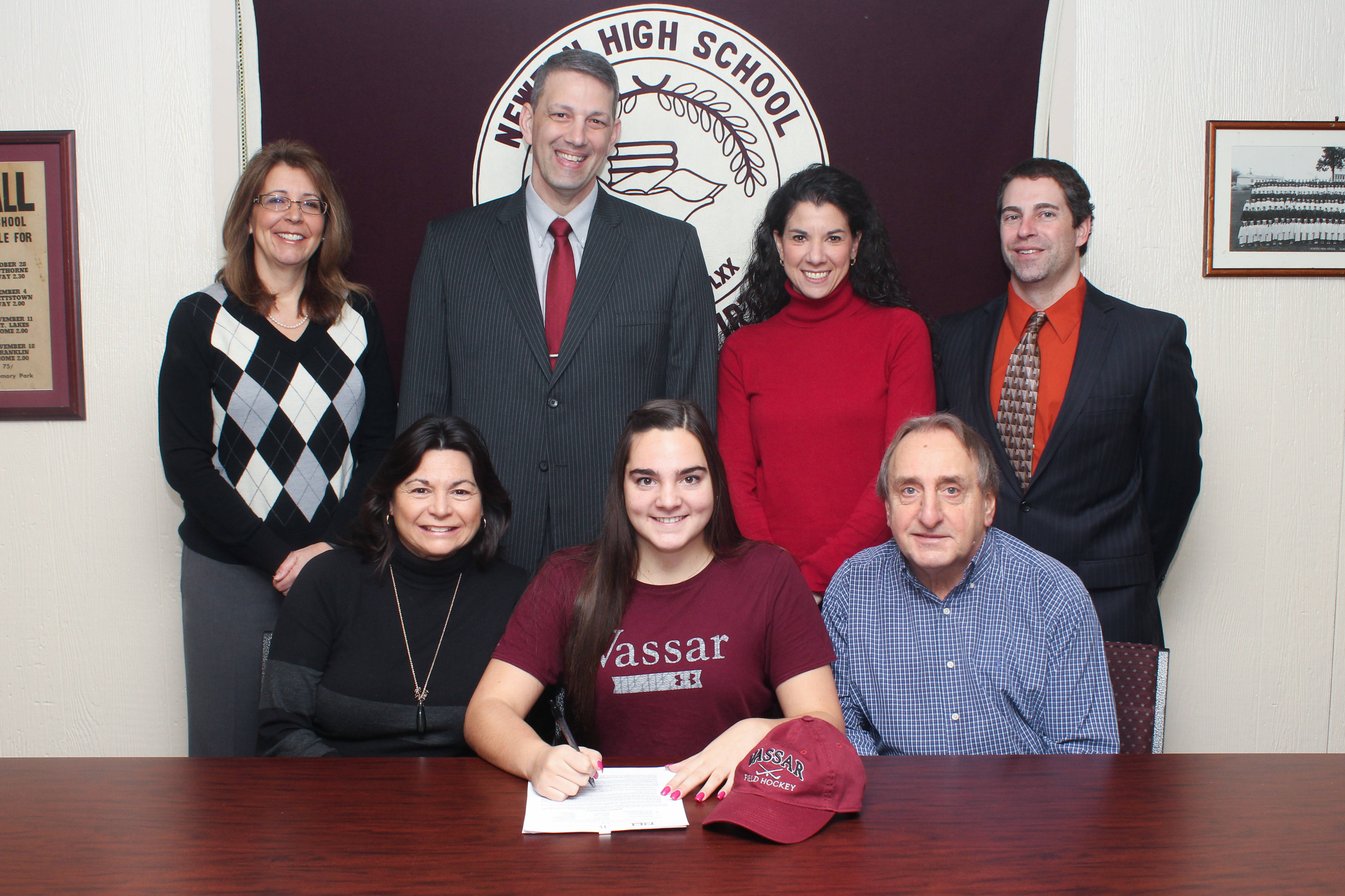 ef677ca1c3255e37c2c8_Nicole_Rizzo_college_signing-6__2_.jpg