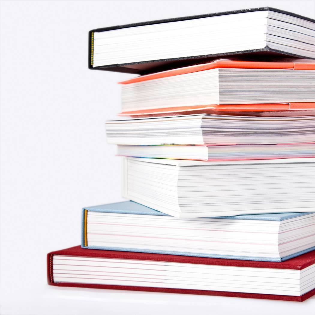 f07608d05e624cc0d736_Books.jpg