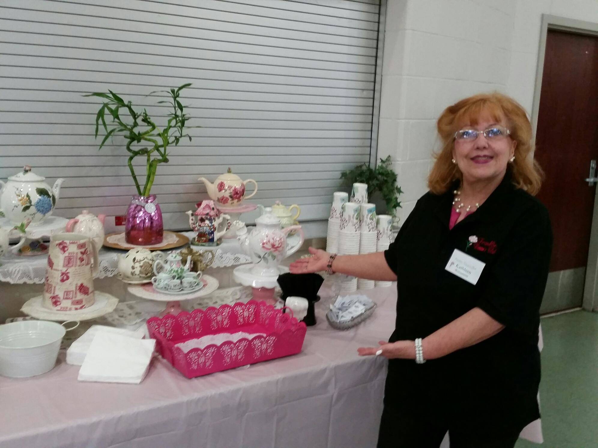 f0aa793226fd4aaf5555_Coffee___Tea_Table_w_Woman_s_Club_Member_Kathleen_Williamson.jpeg