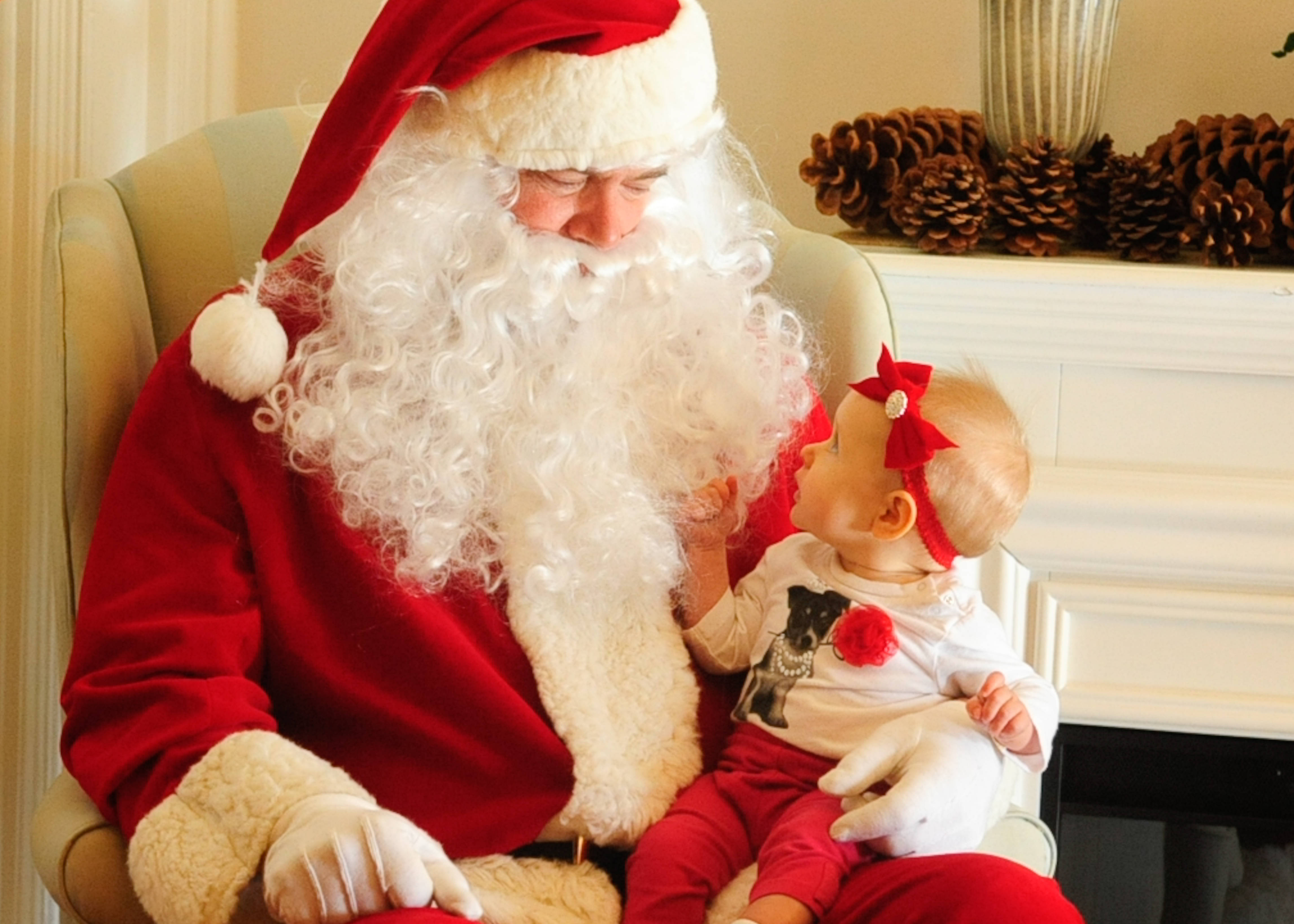 f0e4d3a32144b72bd2f1_3ed87544692c2dae601d_Santa_pic.jpg