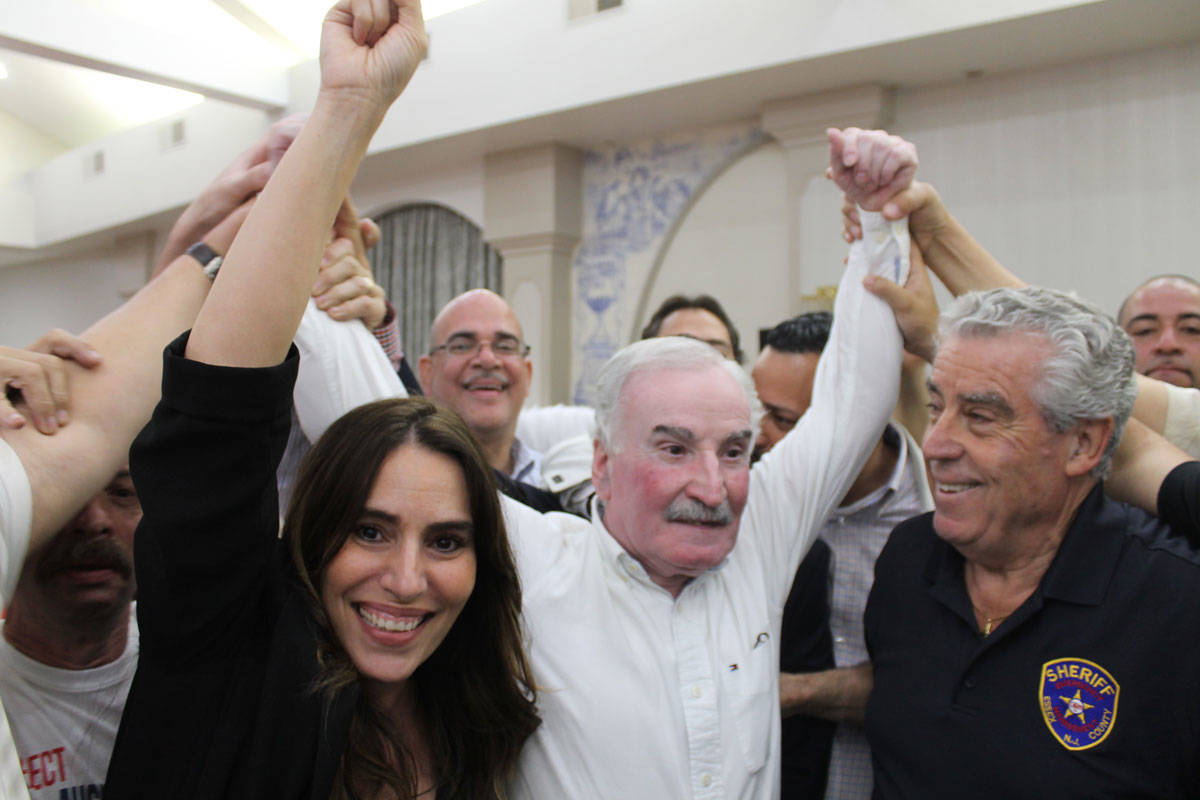 f3ed202b4c76a6ff8613_AmadorVictory1200x800.jpg
