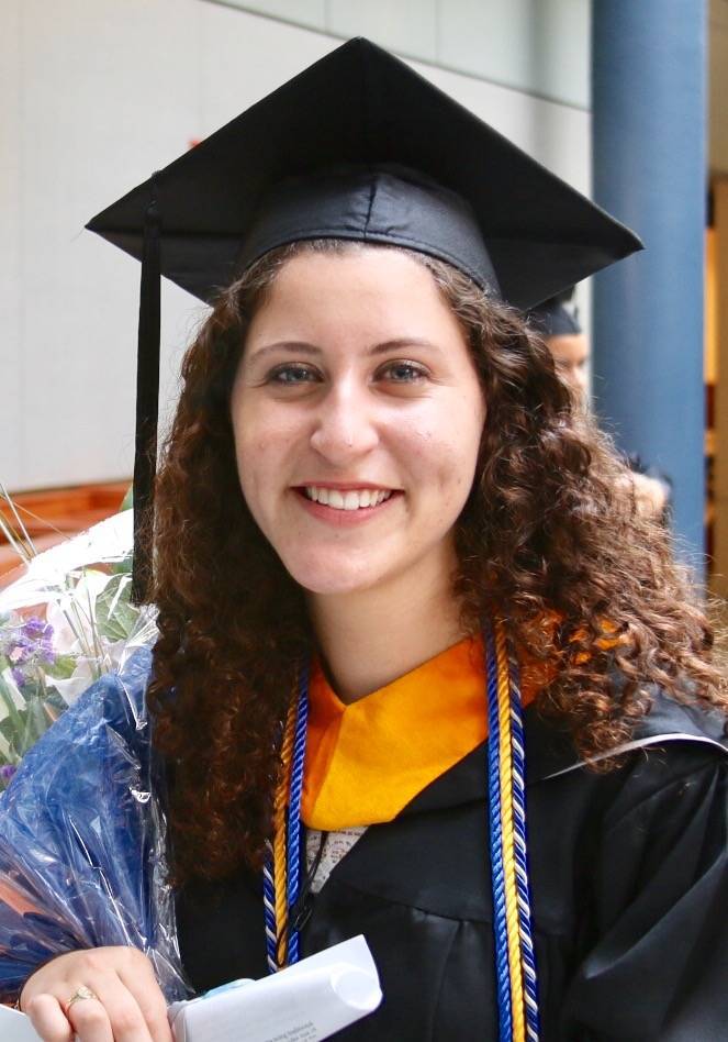 f3edfaa5e40772f83907_NikkiGrad.jpg