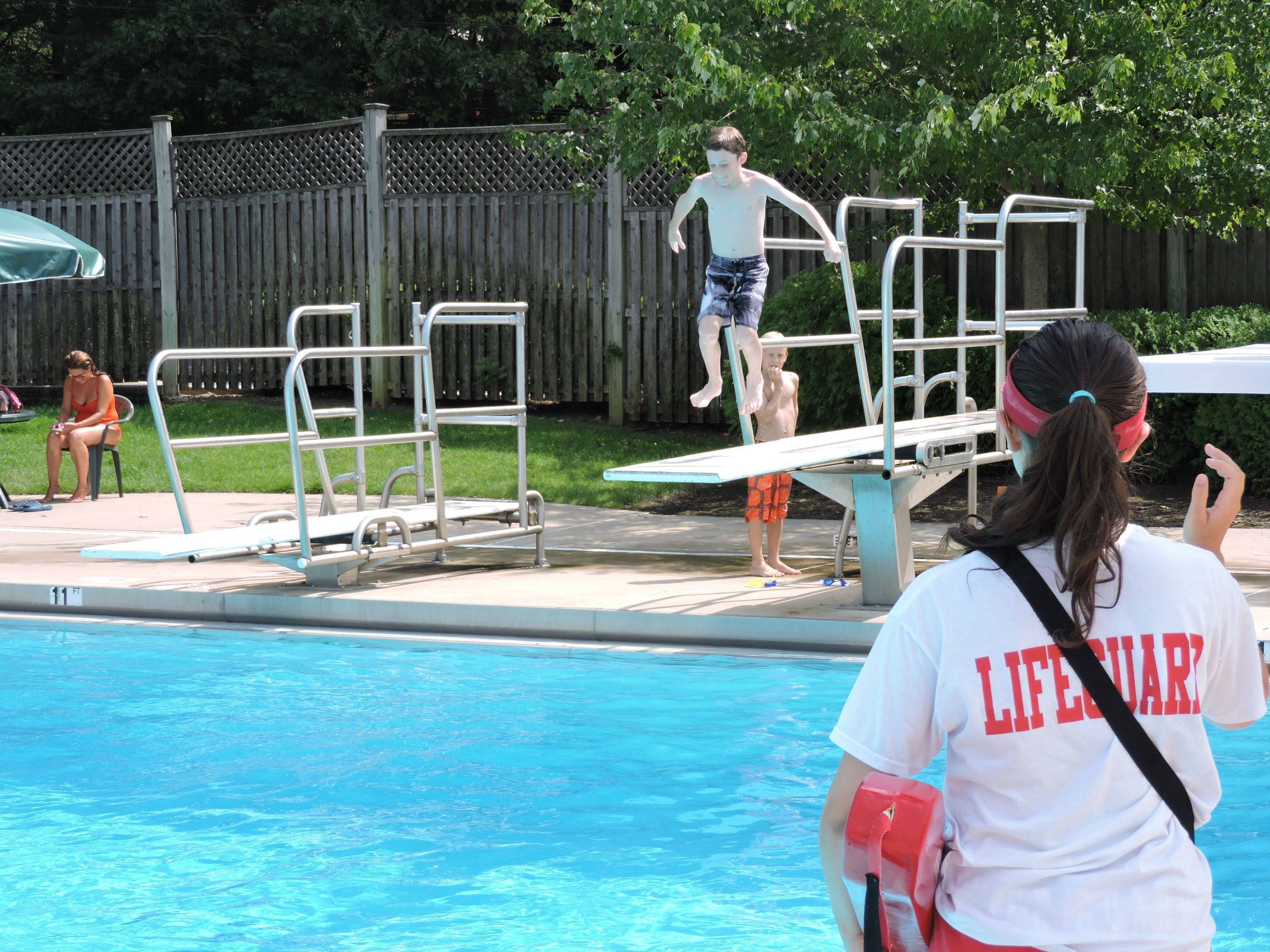 fb991746bc9091c10731_962e67320f28ba5b3070_Pool.jpg