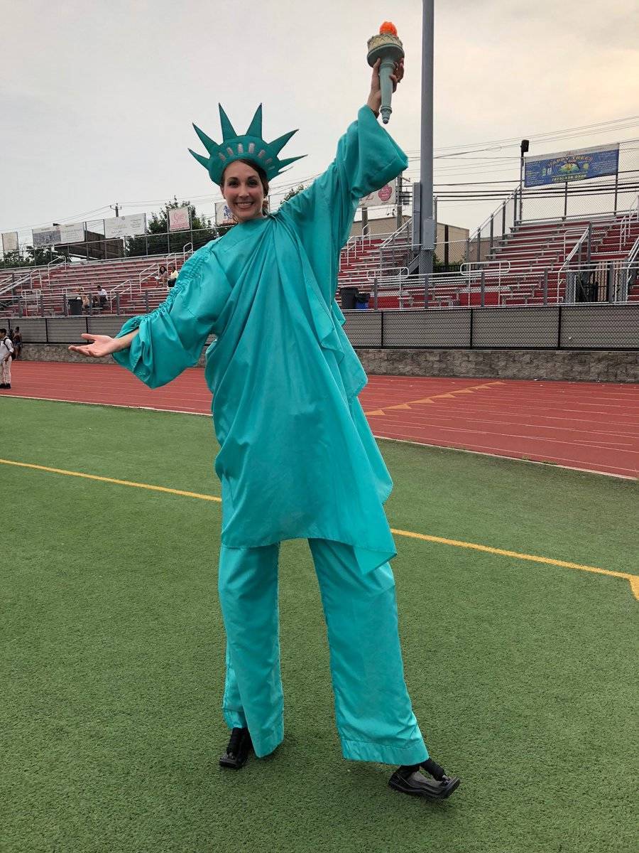 fced9dde1c617e71bc6c_4thOfJuly_Bloomfield_2018_aa.jpg