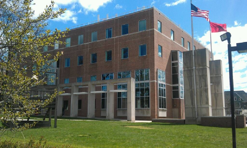 fde14e3e1b23221c93a6_Alexander_Library.jpg