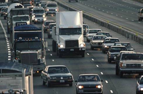 fdf76bfcf3ed51a23104_AAA_traffic_jam.jpg