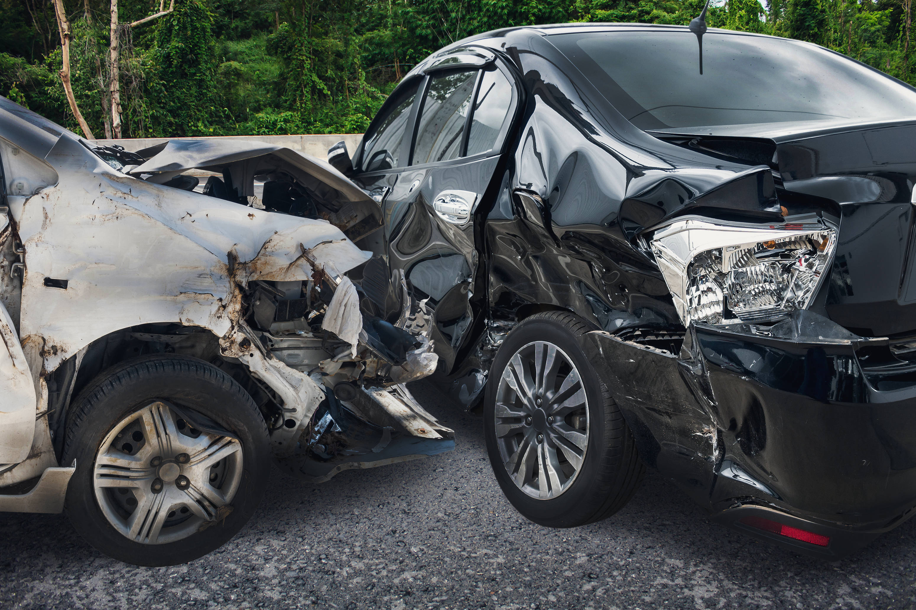 A21844b134a1f735b0fe car accident 2