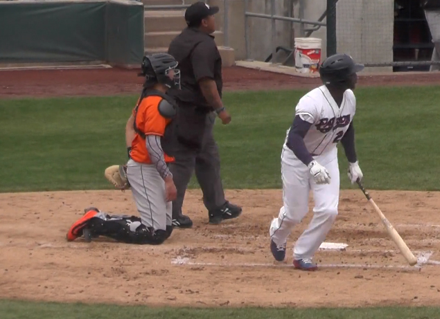 7e274212be2824e14b20_c4736124d006949aceb4_sompixpatstrayvonrobinsonhomerun.jpg