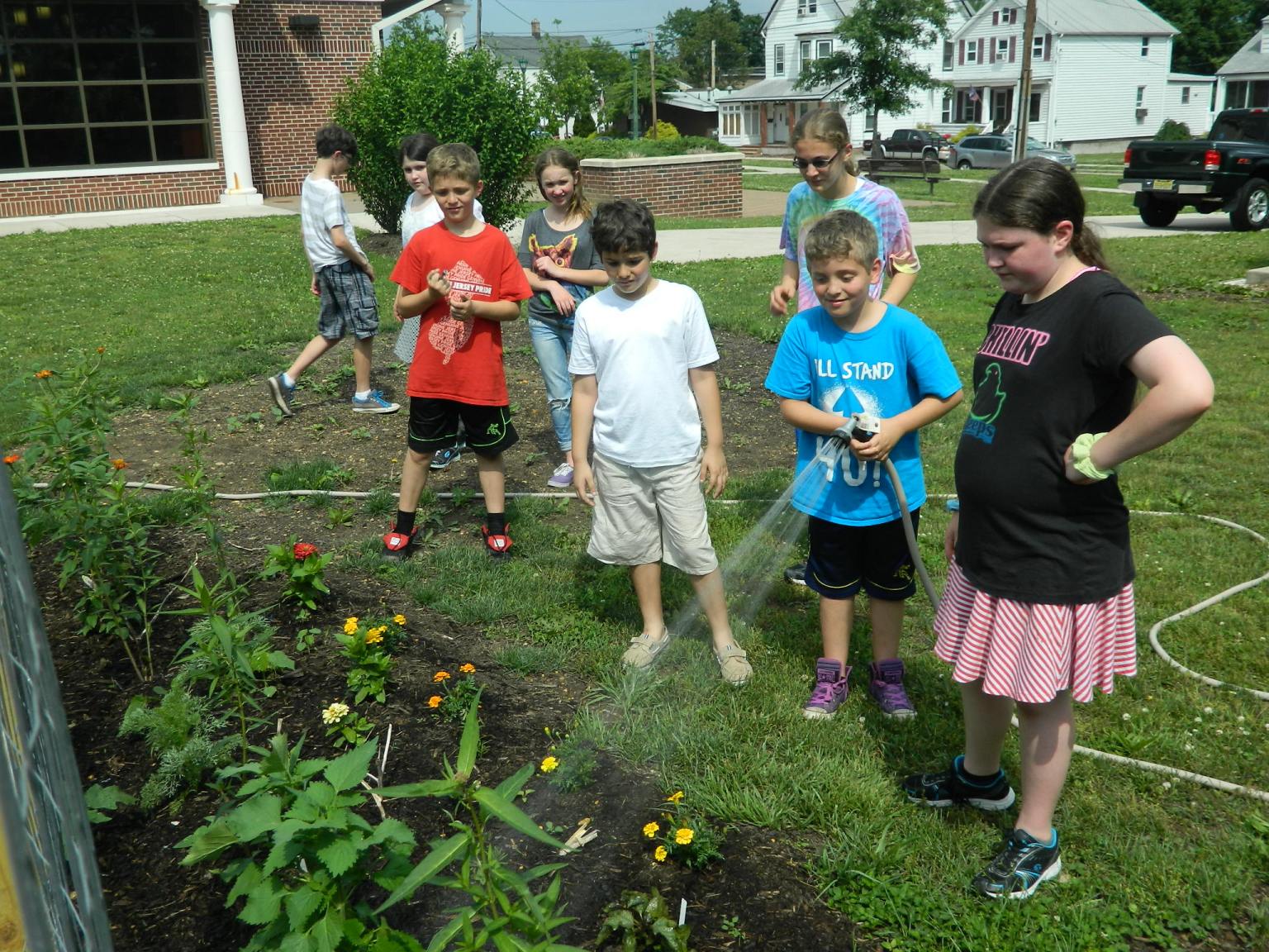 45e630dbdd9c1e496b27_gardening.jpg