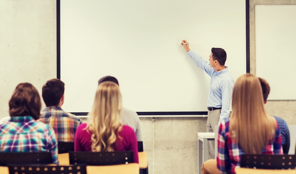 fc0f5eb6158afa00654c_Classroom_2.jpg