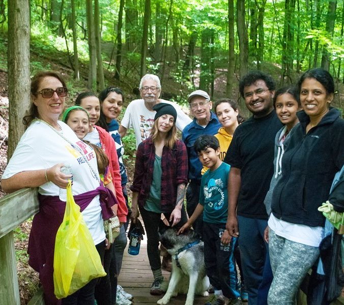 9fba0af777b960ffa983_bc2c488f1a782abad7f1_Trail_Stewards_National_Trails_Day.jpg