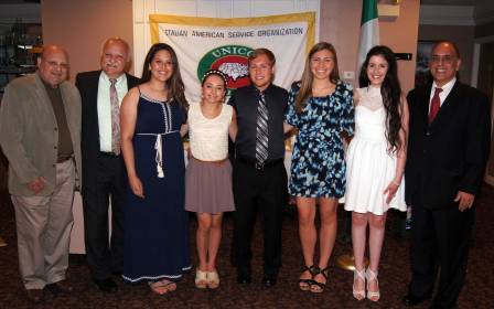 e08b4e2a795c256d6afb_Scholarship_recipients.jpg