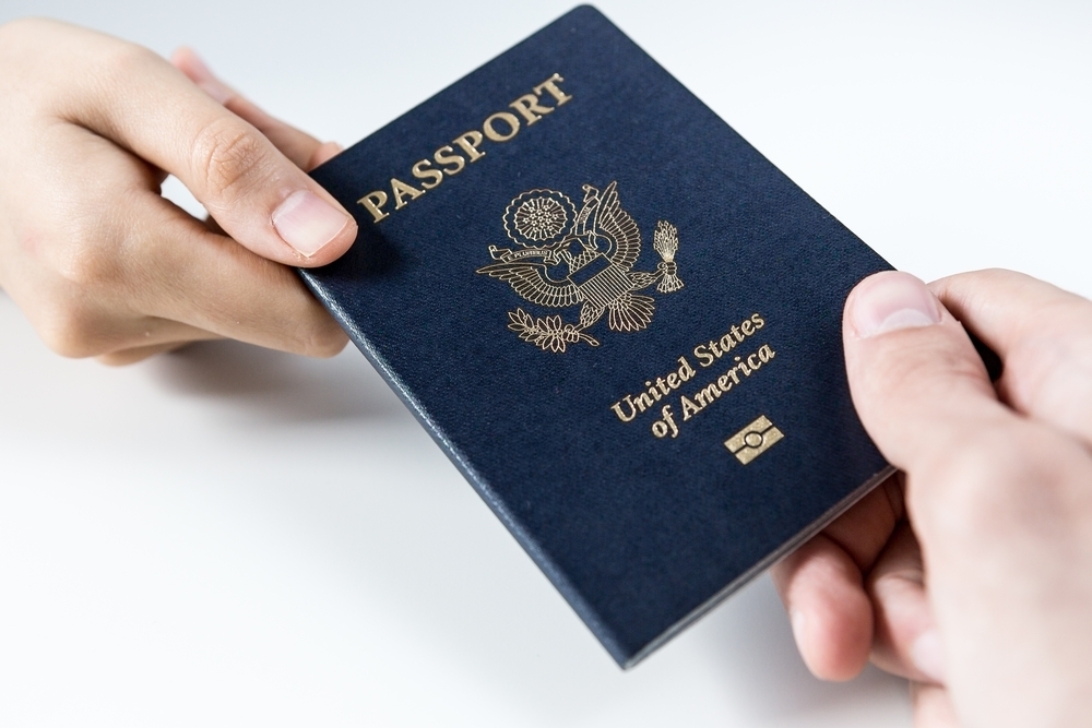 851fc971aab5b0ae02c1_951a3de6d20d063fe89f_passport_large.jpg