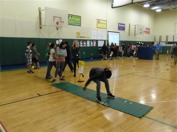 7ef7d44e7fa7c5d4601f_cc3b65ab2e181c425a66_Broad_Jump.jpg