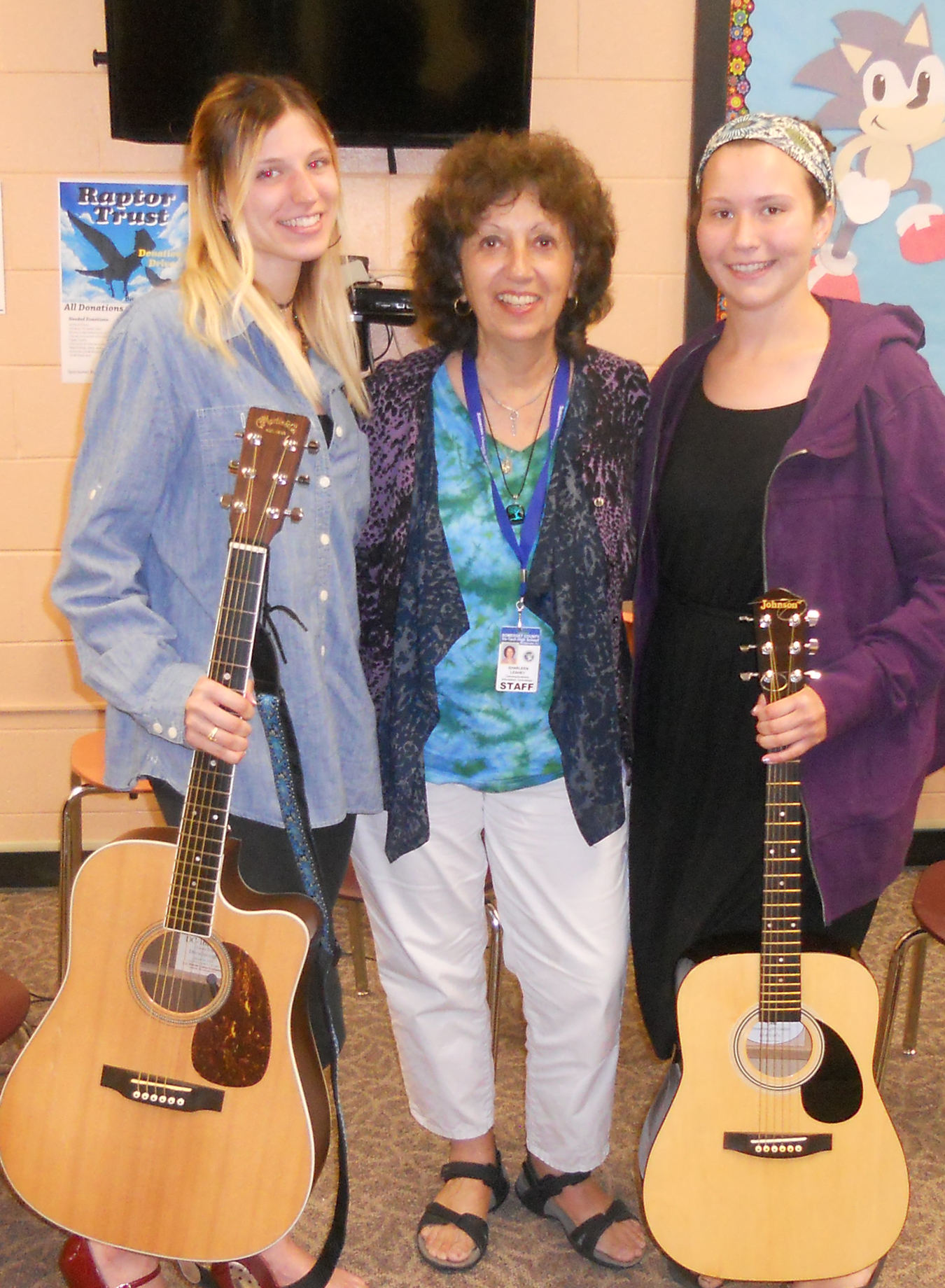 d14e70abc7123033530b_Kayla_Shar_Mackenzie_guitars_6-8-16.jpg