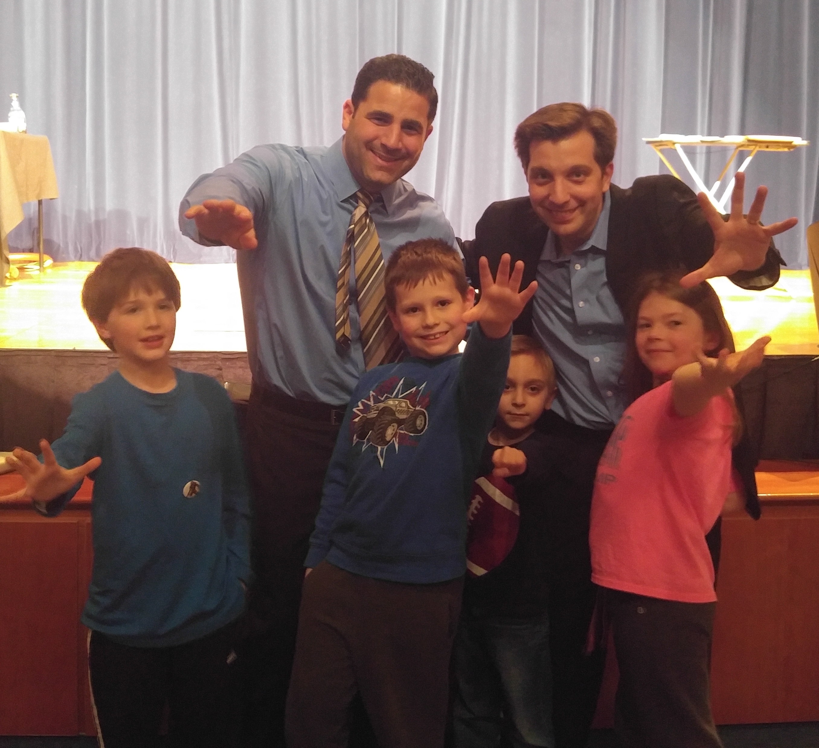 9114699e368f51d2adca_MagicShow_Feb_26.jpg