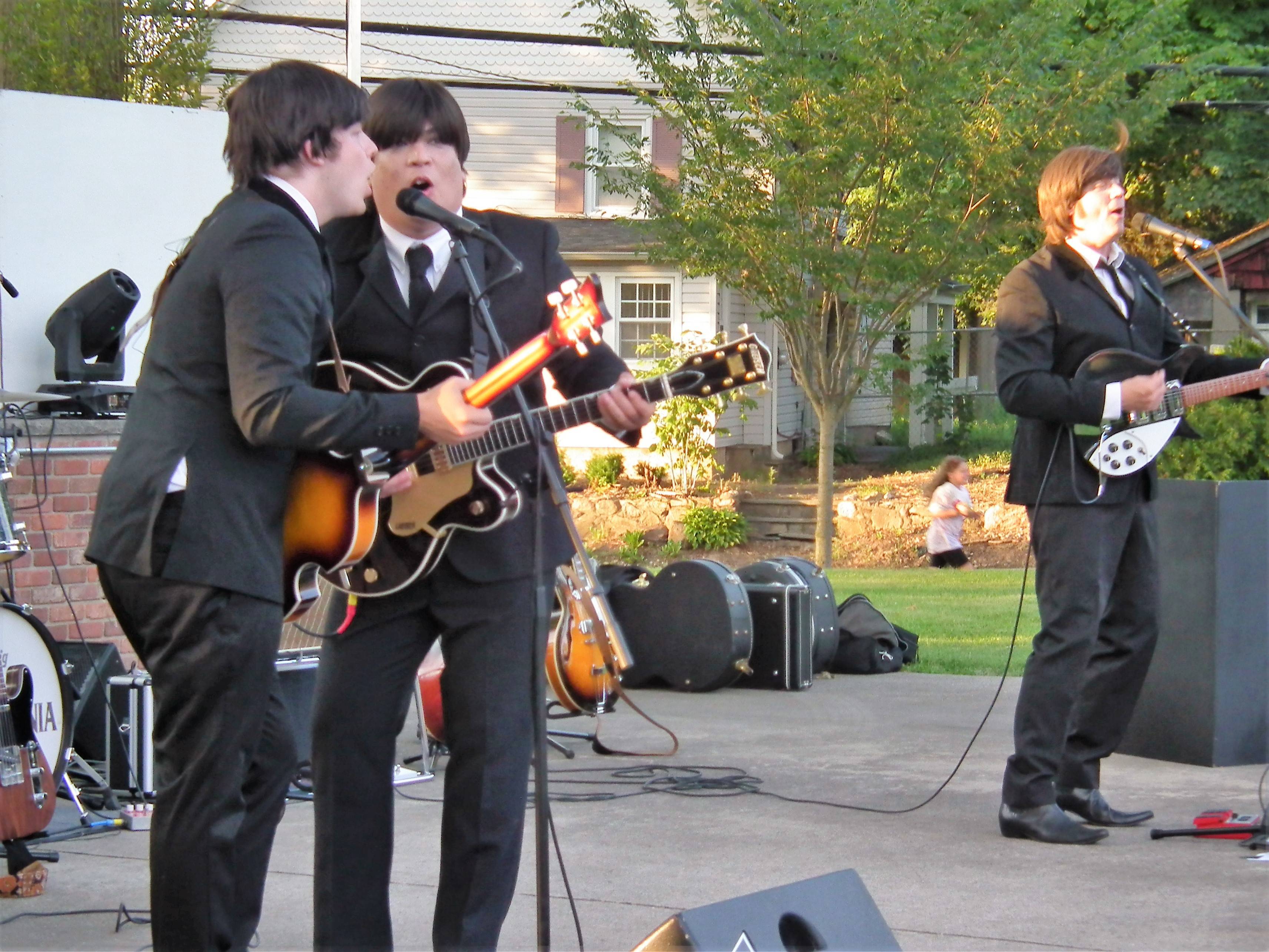 05fd5330cd9a35800992_beatles1.jpg