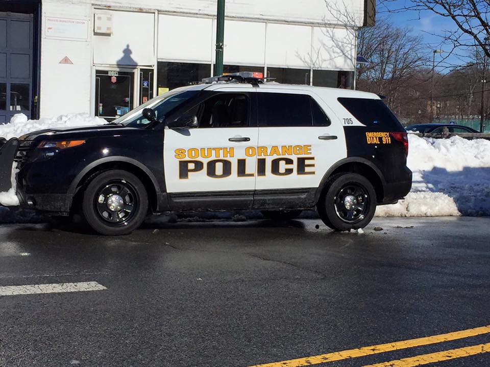 d689e4b185c3461b3dd7_784d028841a2e173cfd9_south_orange_police_car_snow.jpg