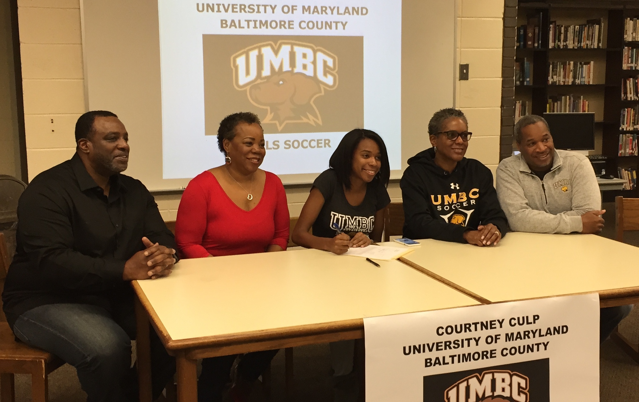 College essay tutor image