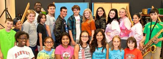 1822755270ff88c801e6_Grease_Cast_550x200.jpg