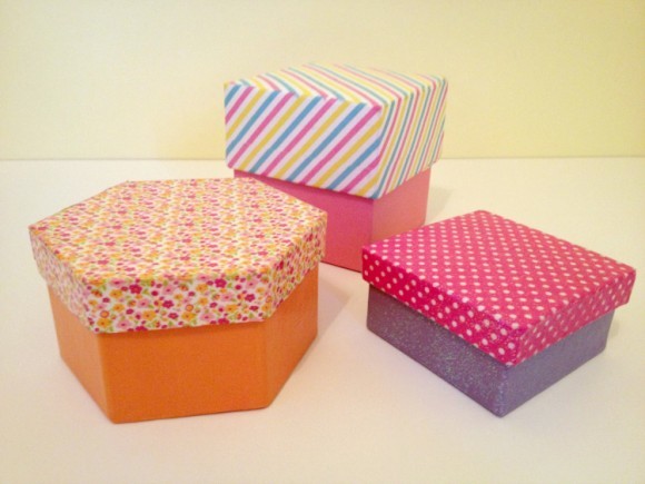7f209580e804e272d866_85a2e61dbd815d927fc5_paper_boxes.jpg