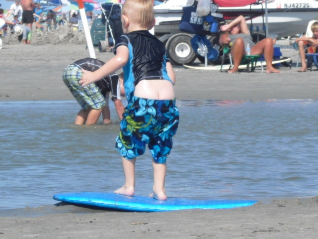 250c798dbe2f247c7d41_SummerEaglesGameBeachPicnic_032.jpg