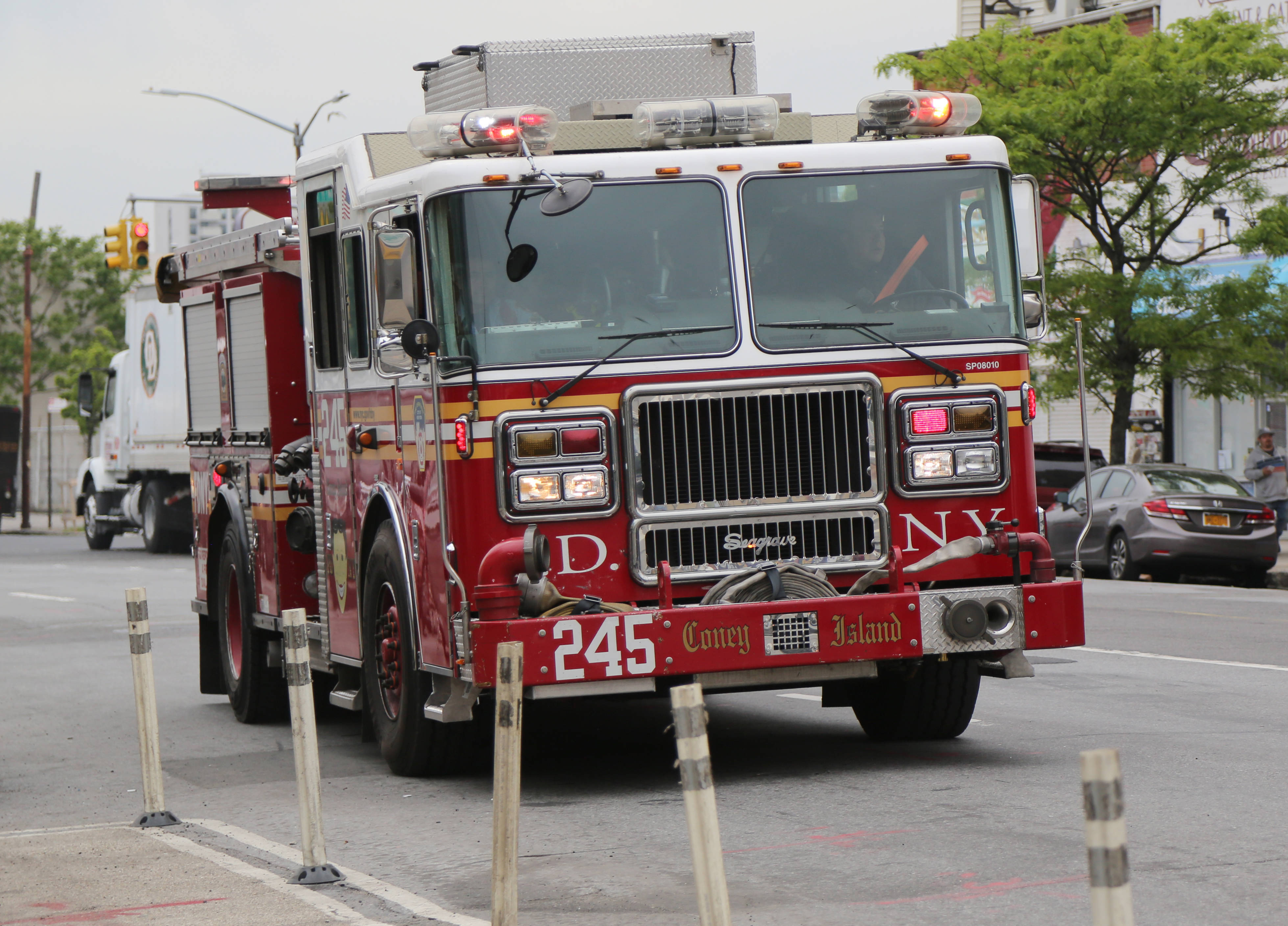 3c873025af17621feeec firetruck 5