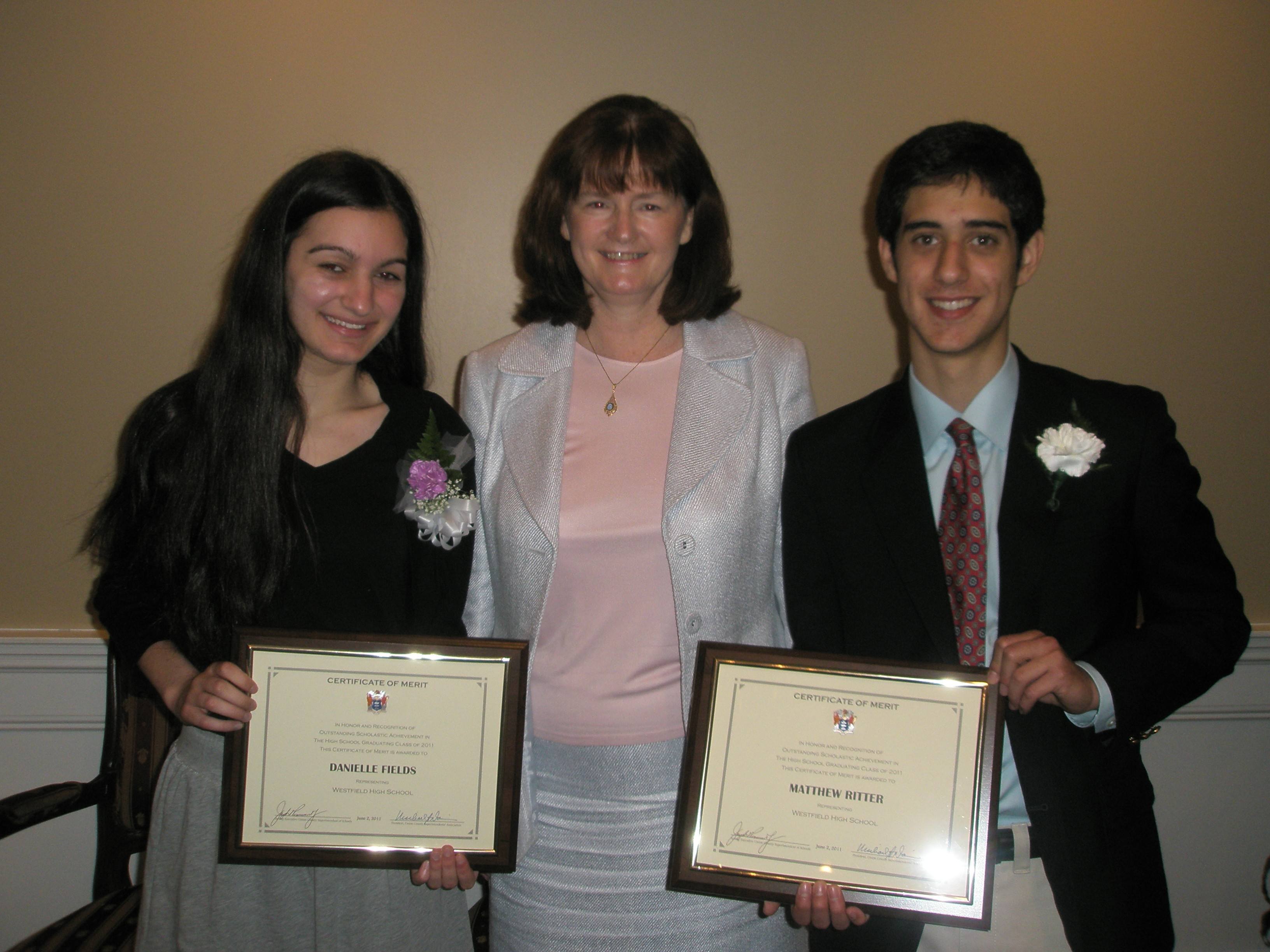 d1cb185c8d04cf7d059e_7c533f19425087c59f3d747f154d72f0union-county-scholars-photo.jpg