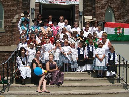 06368f0abc7fbb357691_haacfolkdancers.jpg