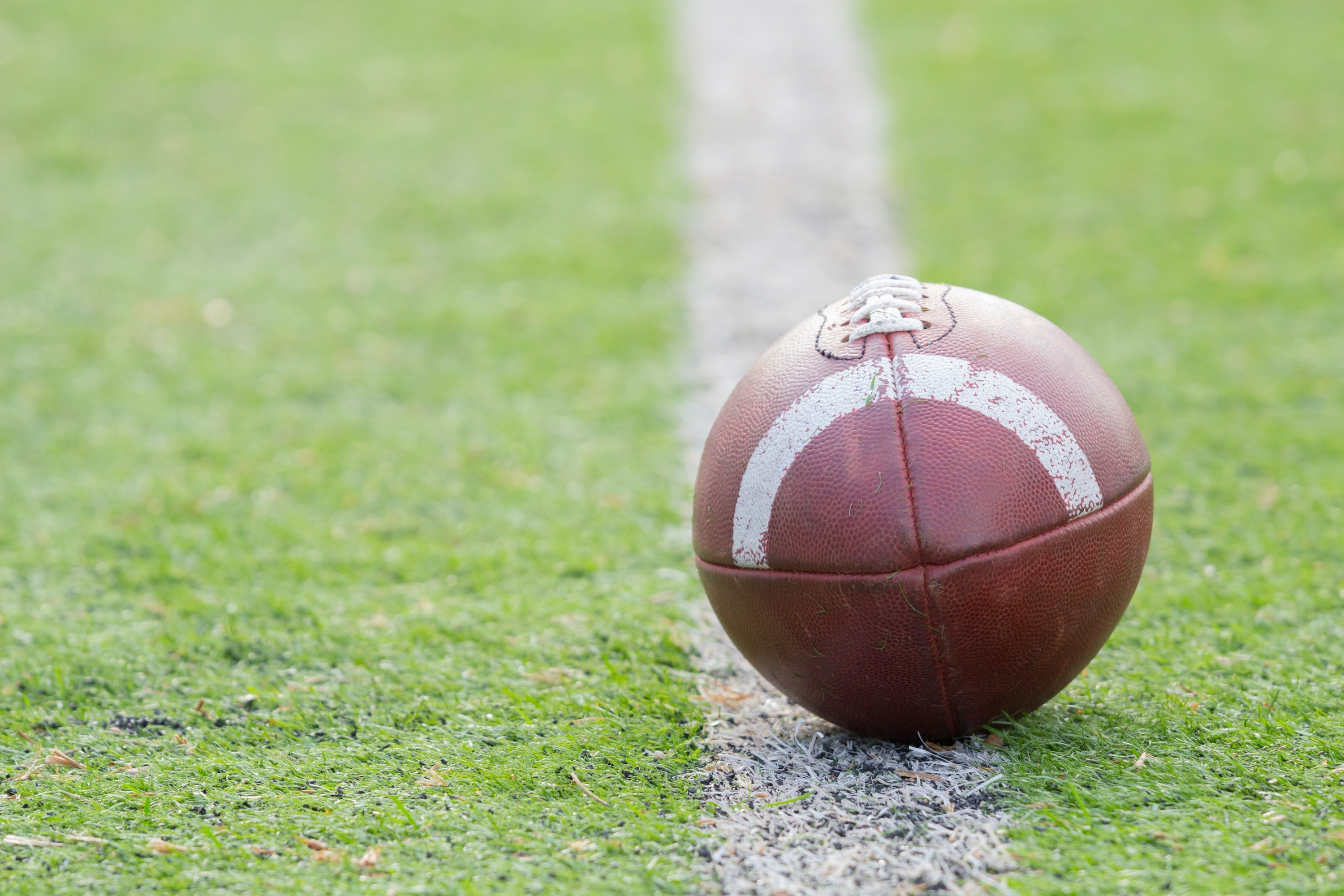 775faba8575ac7b38ca7_Football_2.jpg
