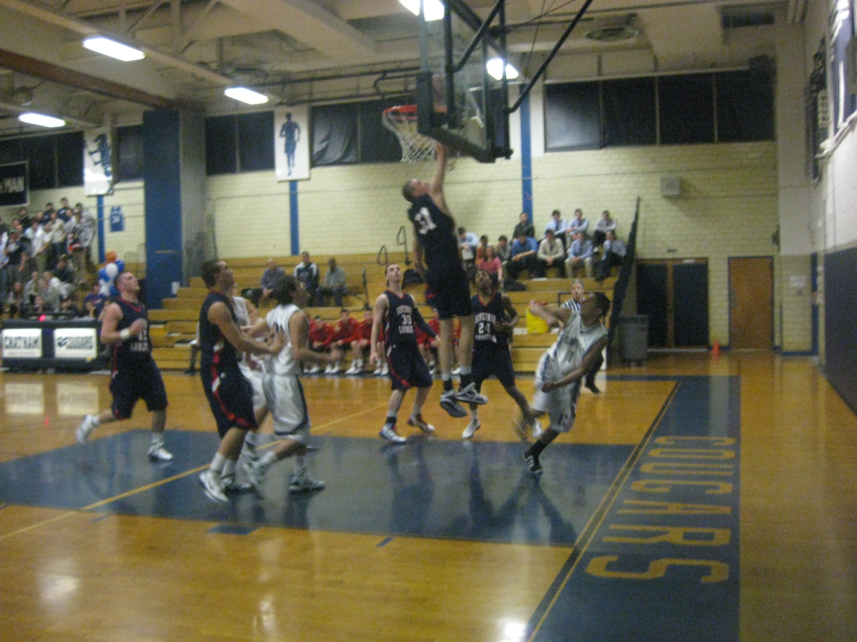 7f579072350be83bed7f_dunk.jpg